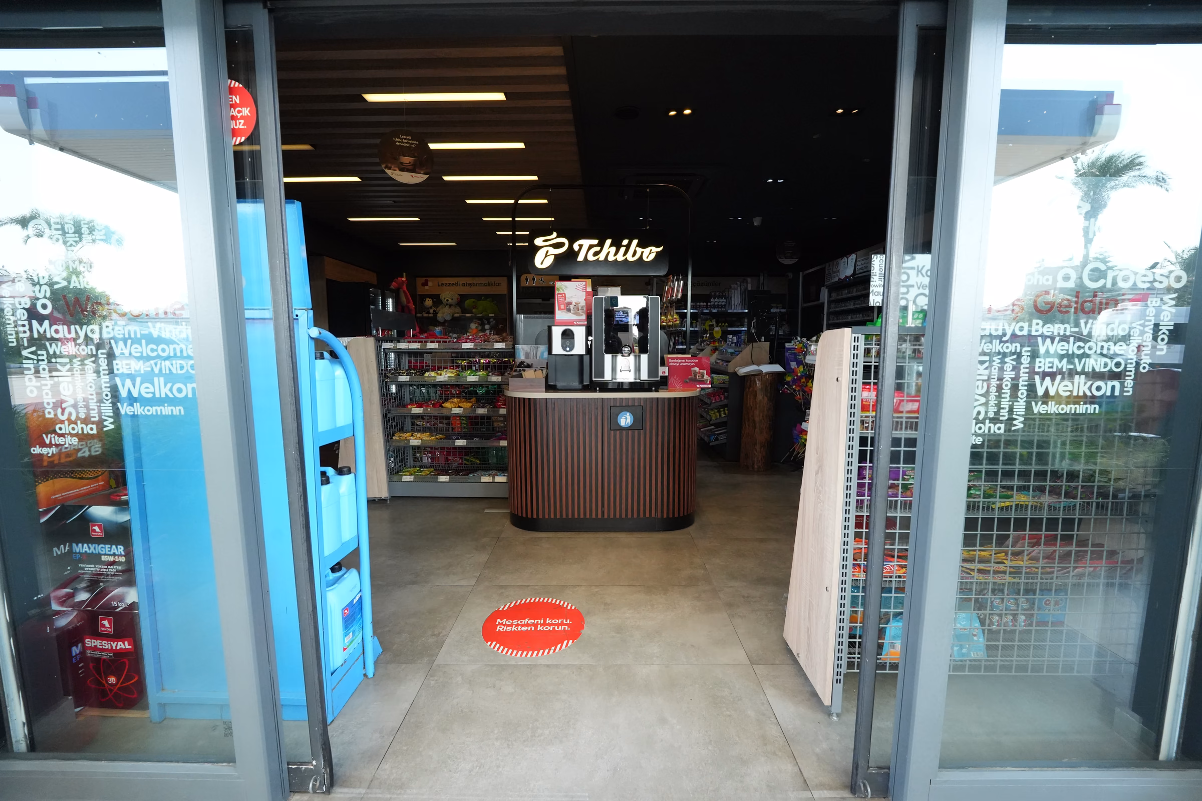 Günlükbaşı istasyonu market ve dinlenme alanı iç görünümü (2/20)
