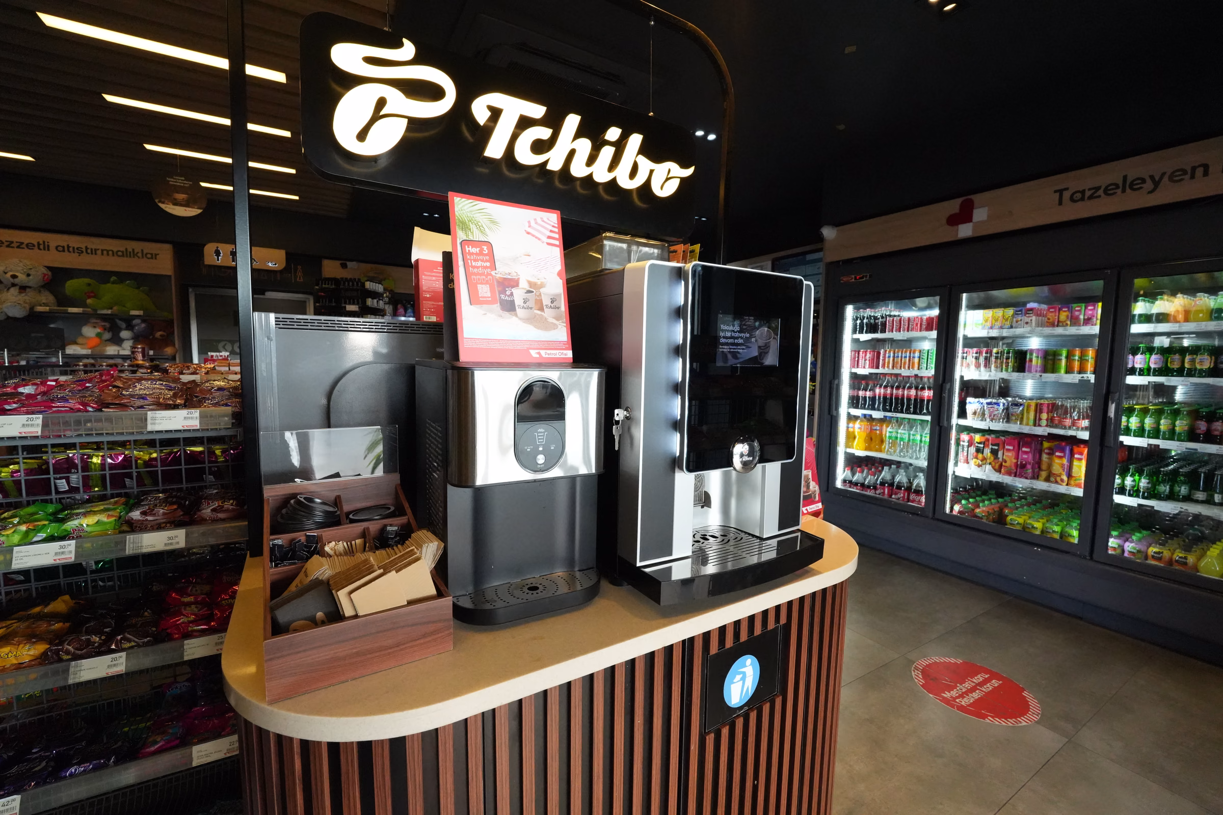Günlükbaşı istasyonu market ve dinlenme alanı iç görünümü (3/20)
