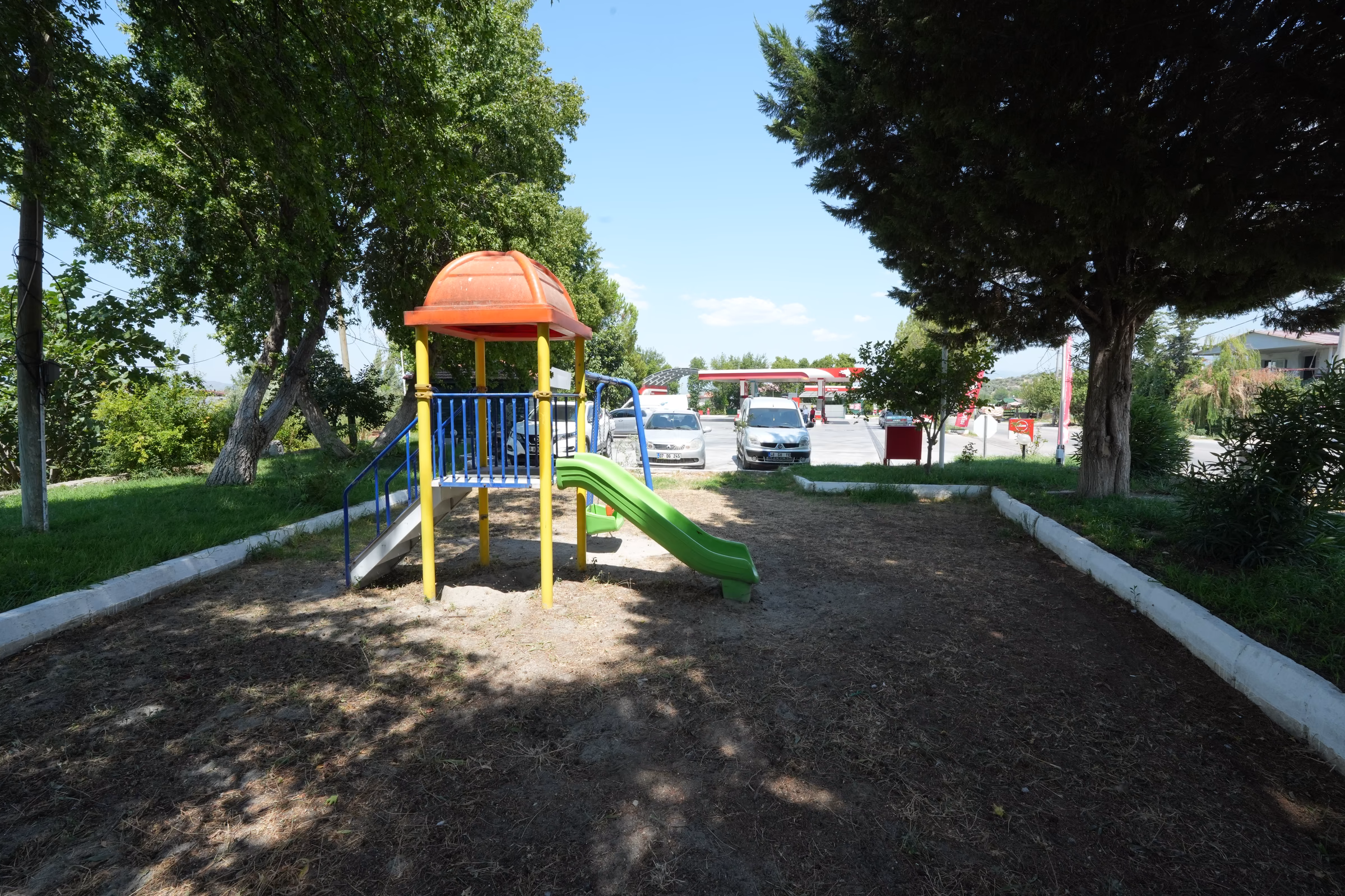 Kadıköy istasyonunda otopark ve mescit alanı (6/6)