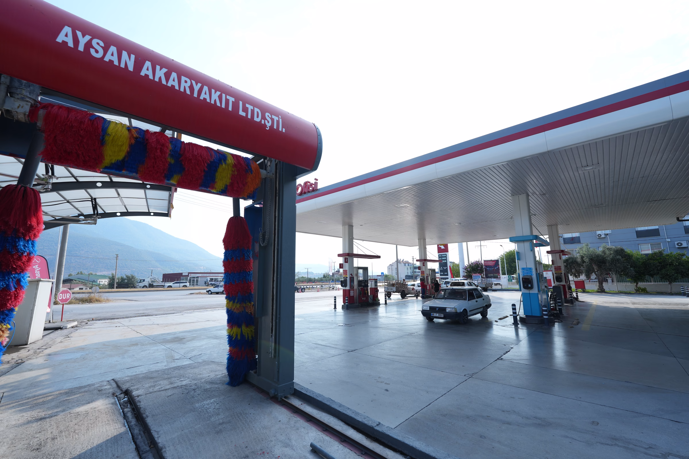 Karaçulha istasyonundaki oto yıkama alanı (1/4)