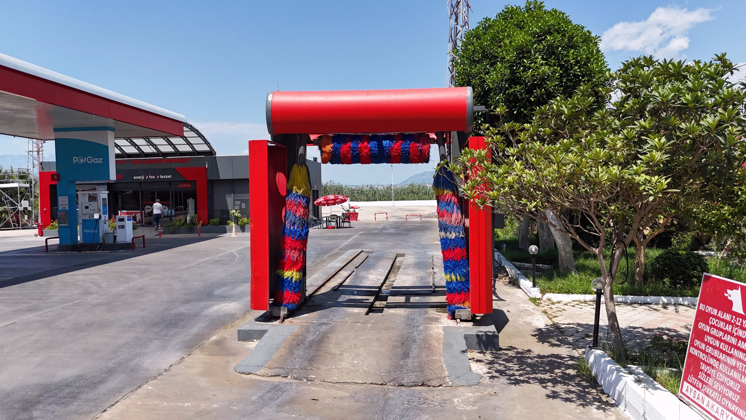 Yeşilköy istasyonundaki oto yıkama alanı (3/3)